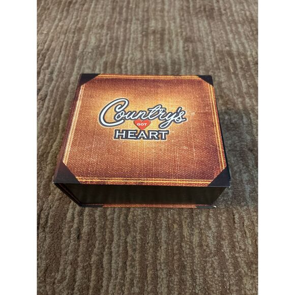 Country Heart 6-CD Collection Box Set - Classic Country Music Compilation - Picture 1 of 2